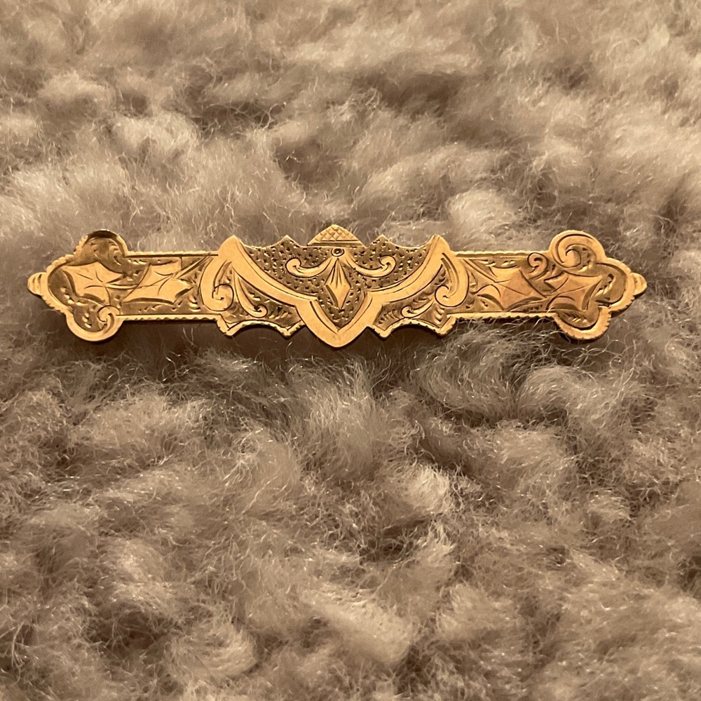 Antique Gold Brooch